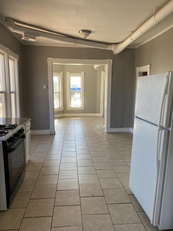1513 Greenwood Ave - Photo 7 of 17