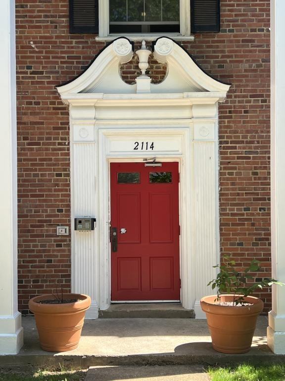 2114 Suitland Ter Se ##301 - Photo 2 of 12