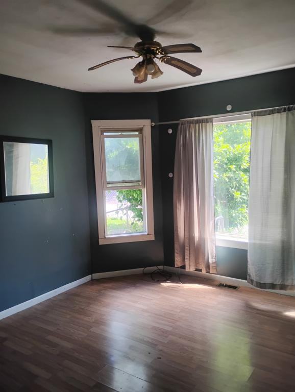 517 Hayward St - Photo 2 of 8