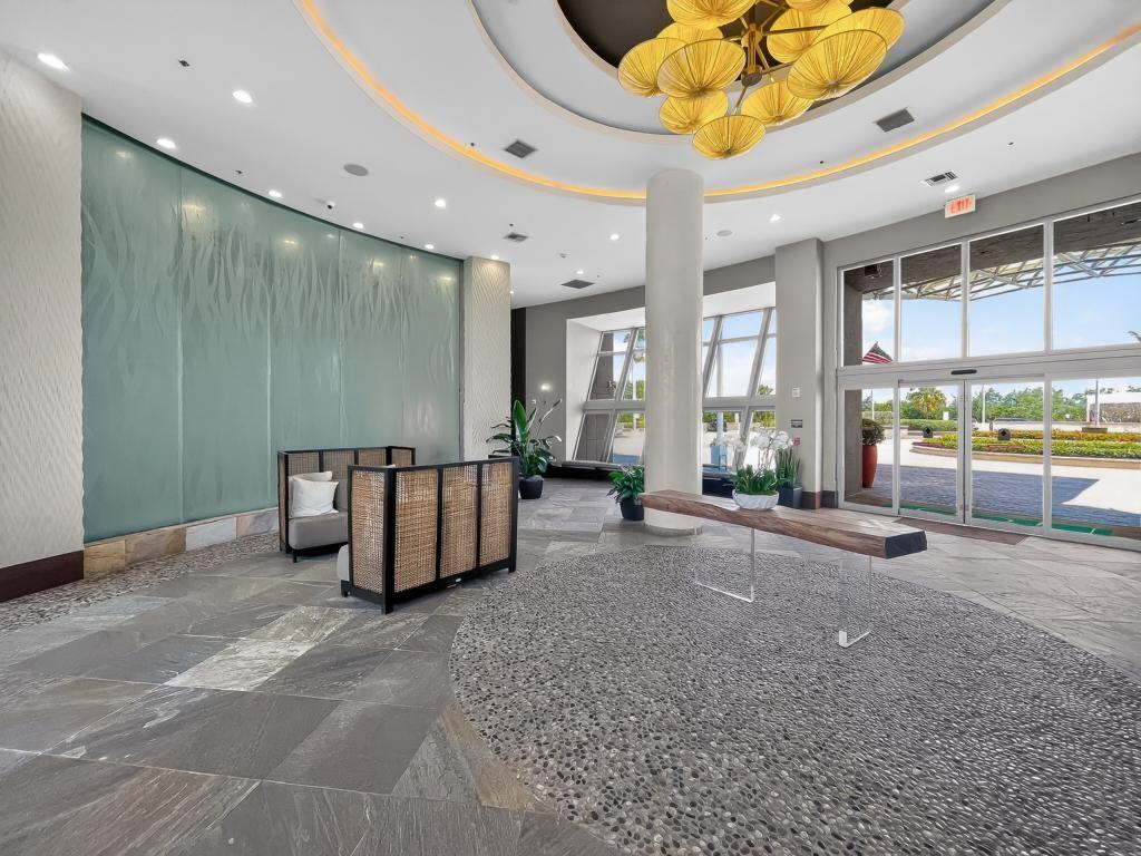 2681 N Flamingo Rd - Photo 3 of 45