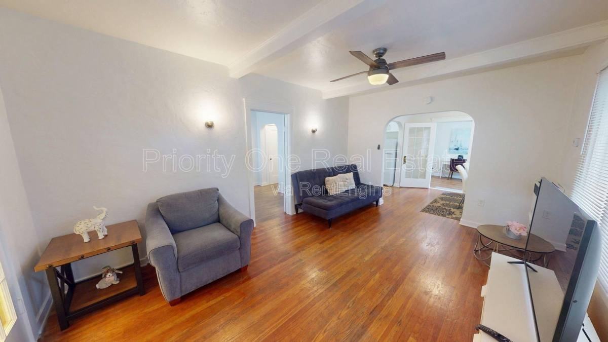 3503 Bandini St - Photo 3 of 10