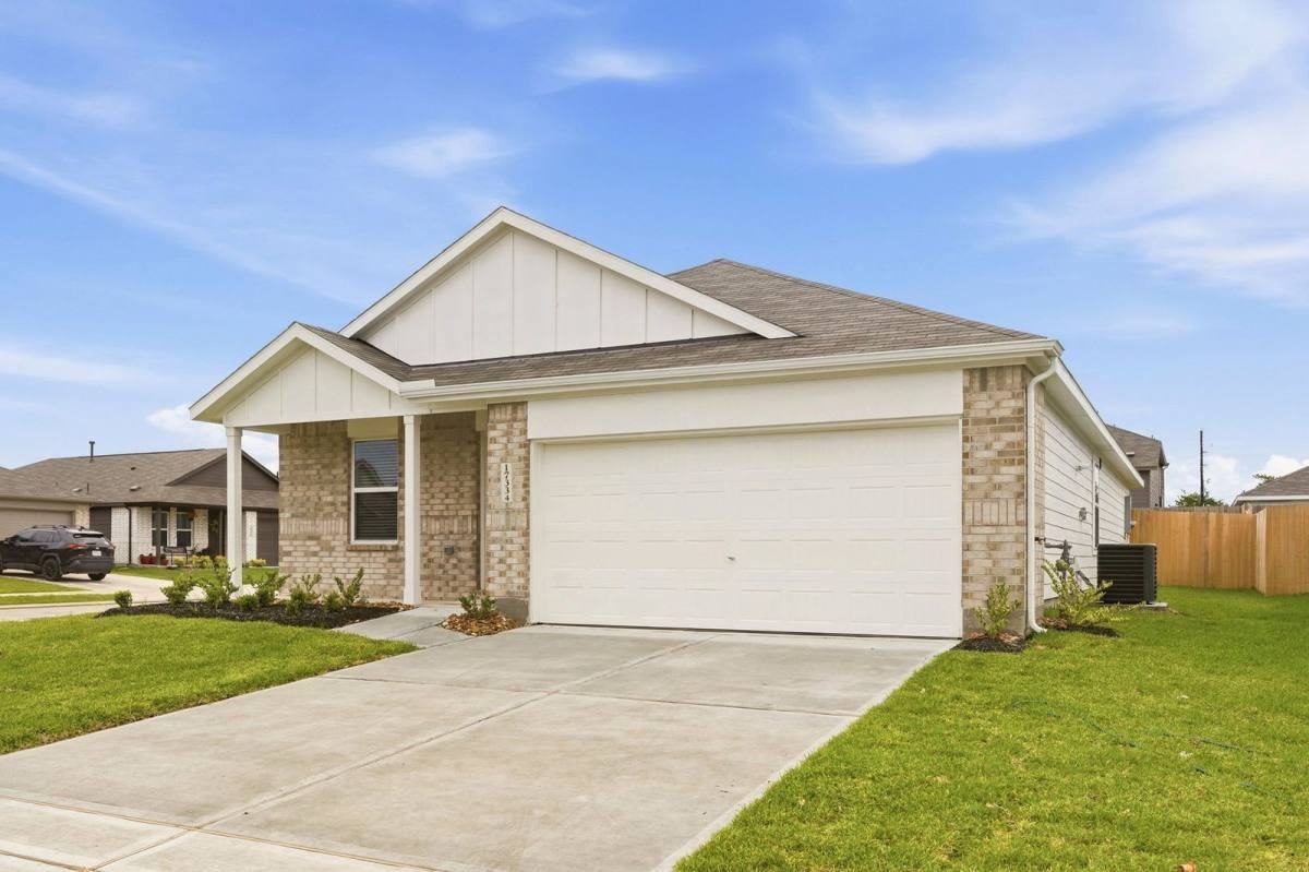17334 Glacier Forest Ln - Photo 3 of 10