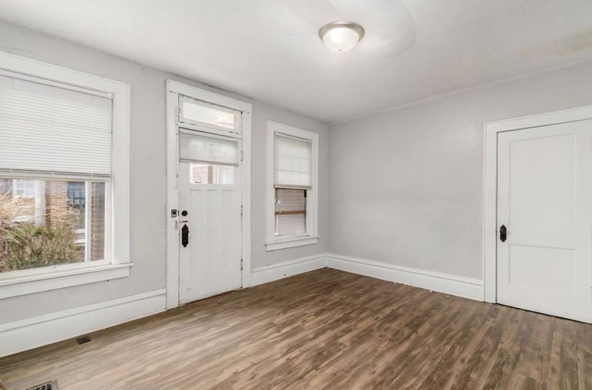24 E 2nd Ave #2 - Photo 3 of 10