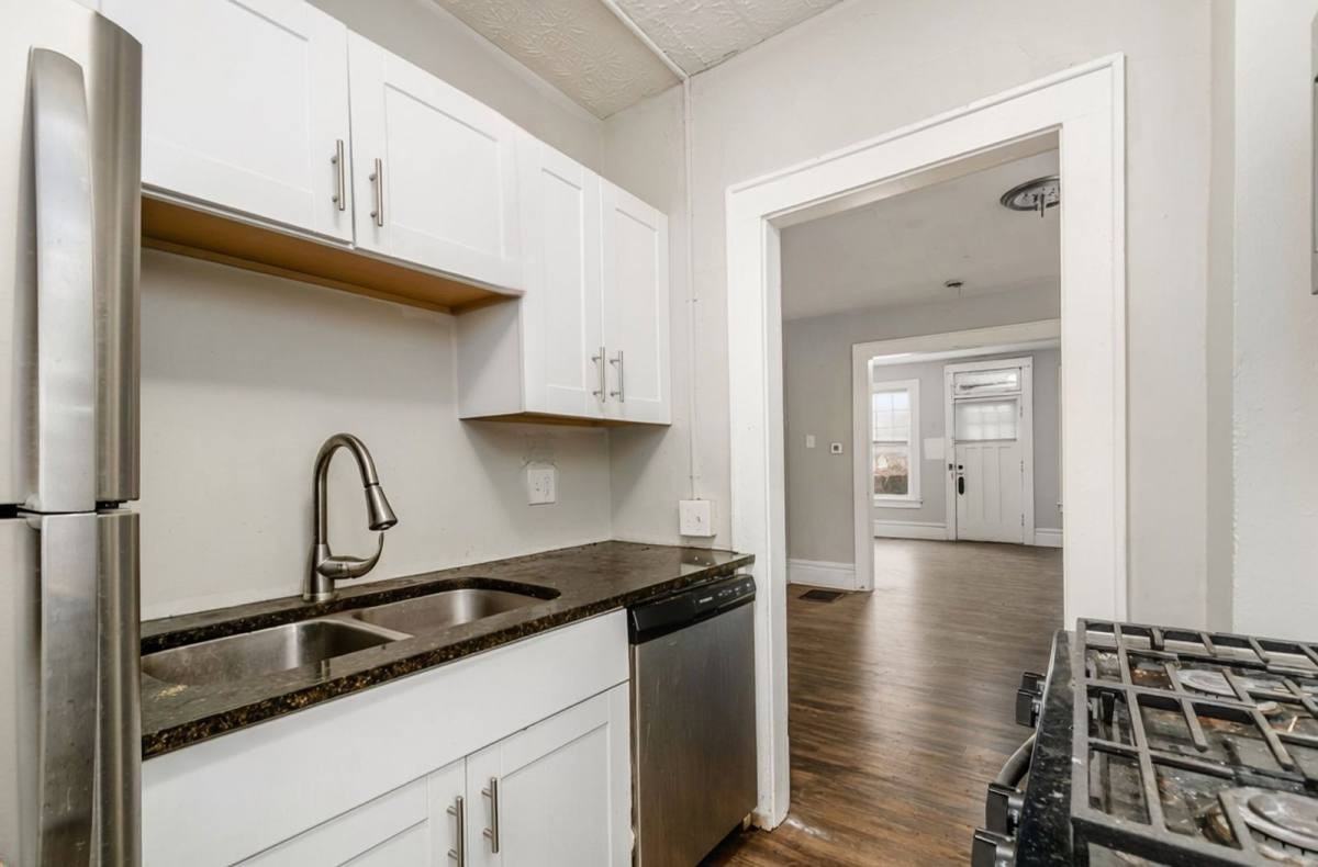 24 E 2nd Ave #2 - Photo 6 of 10