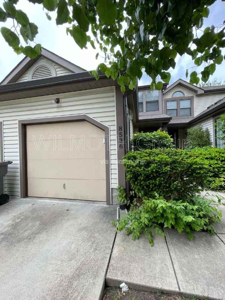 8536 Hague Rd - Photo 2 of 10