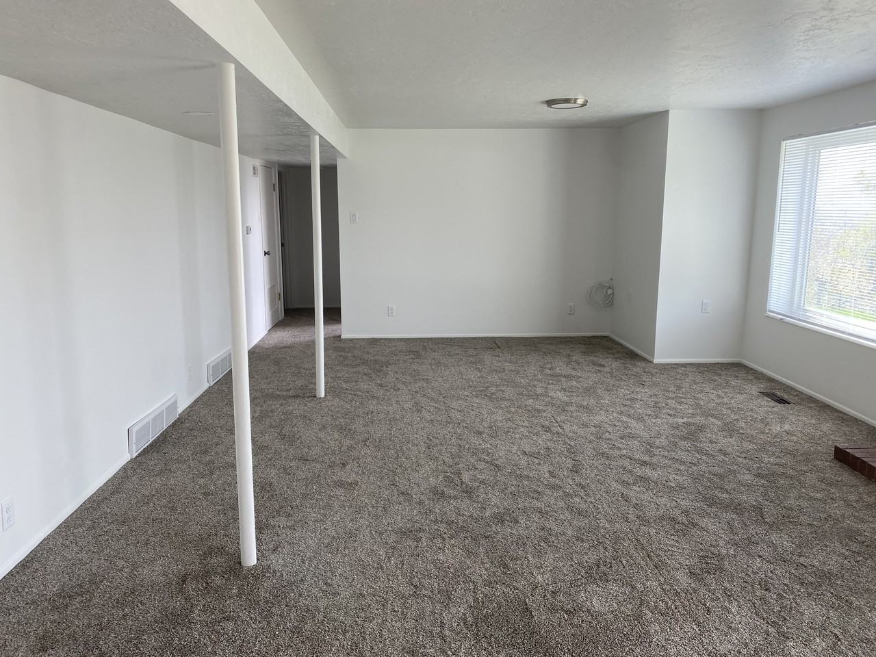 1489 Ne #1 - Photo 4 of 20