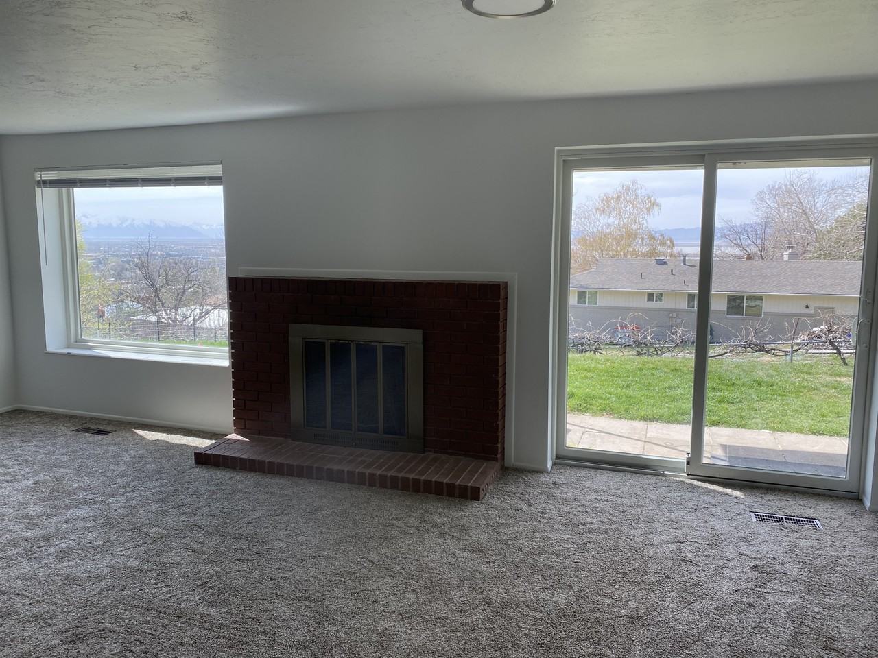 1489 Ne #1 - Photo 5 of 20