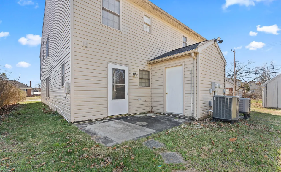 1529 Sherman Ave - Photo 7 of 29