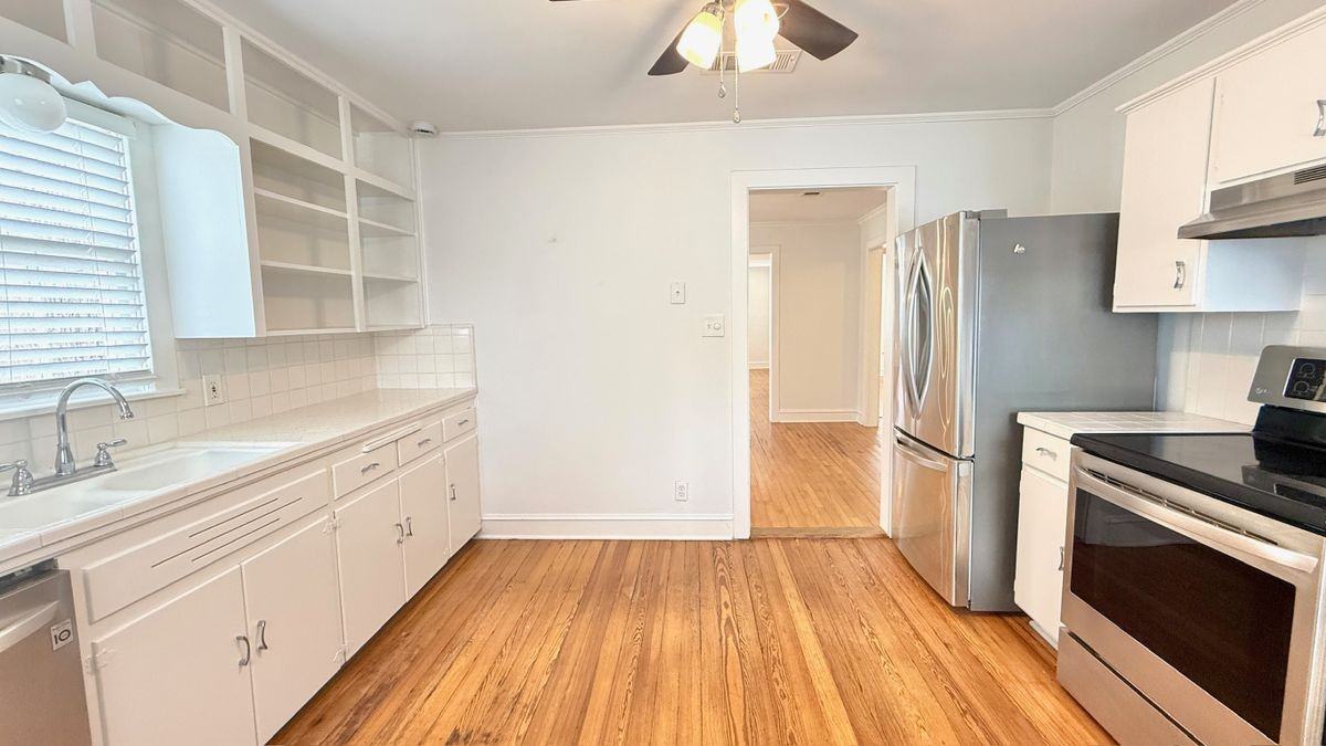 820 N 5th St - Photo 2 of 17