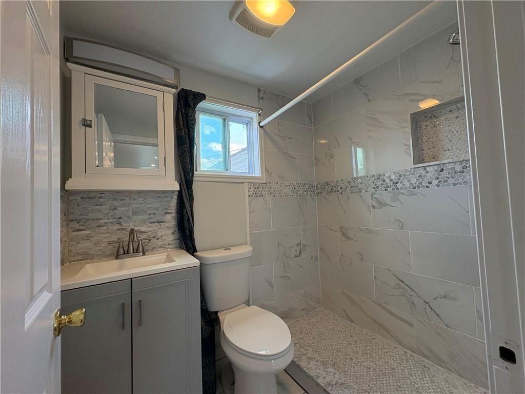 9 Apthorp Ave ##2 - Photo 7 of 25