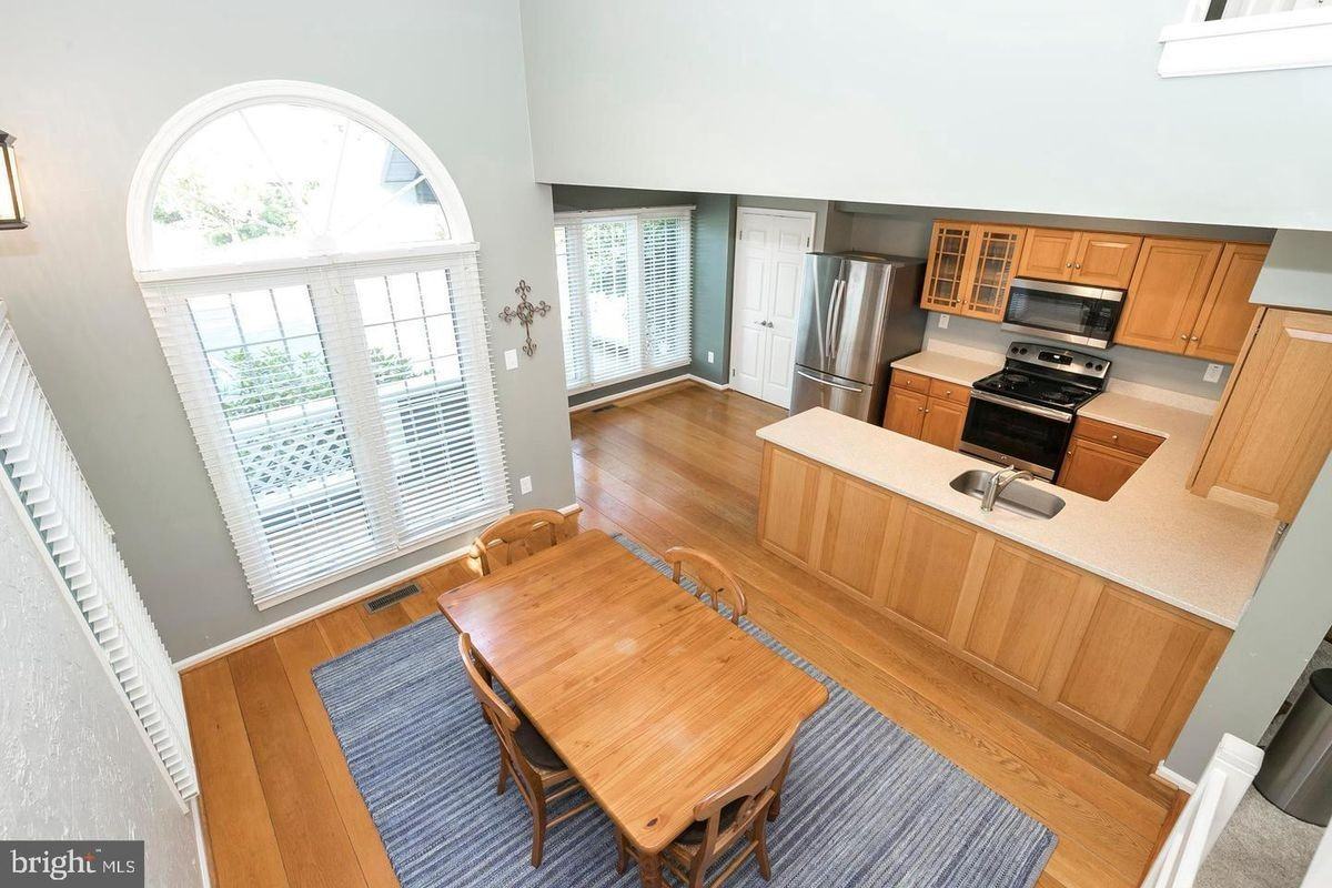 311 Whistling Swan Ln - Photo 2 of 3