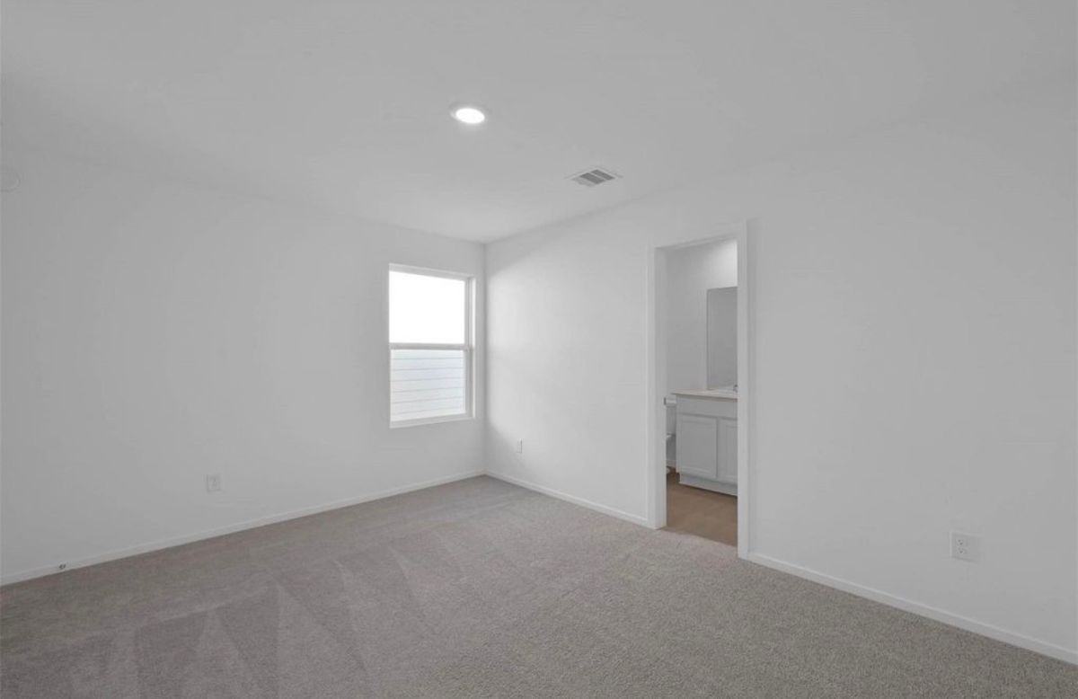 18243 Via Aurelia Dr - Photo 4 of 4
