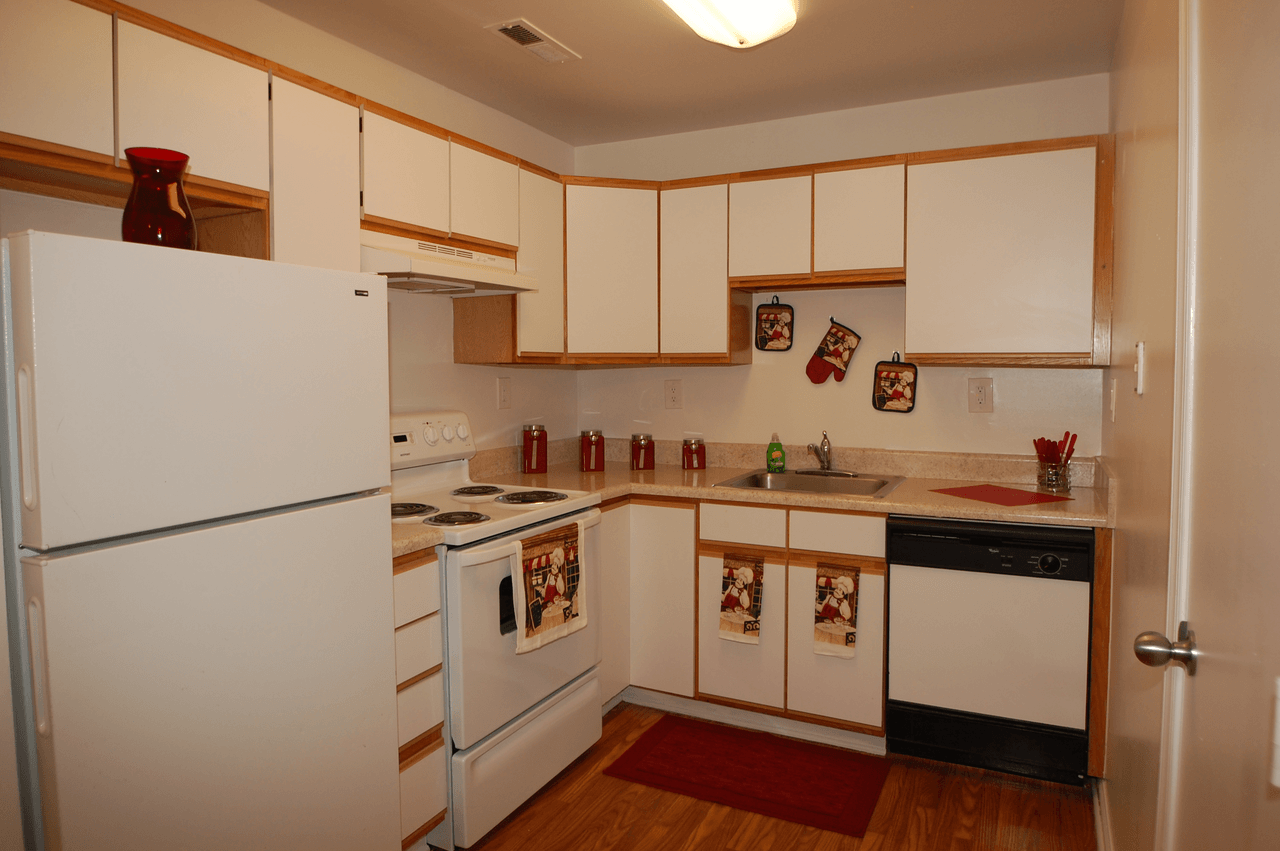Parkview Apartments - Photo 7 of 8