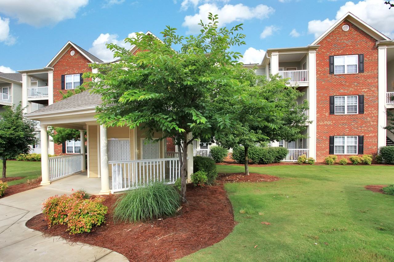 Rocky Creek Apartments - Photo 4 of 16