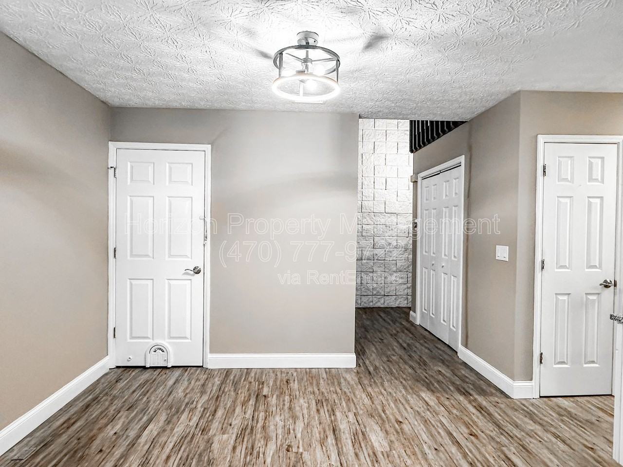 233 Goshen Ln - Photo 3 of 22
