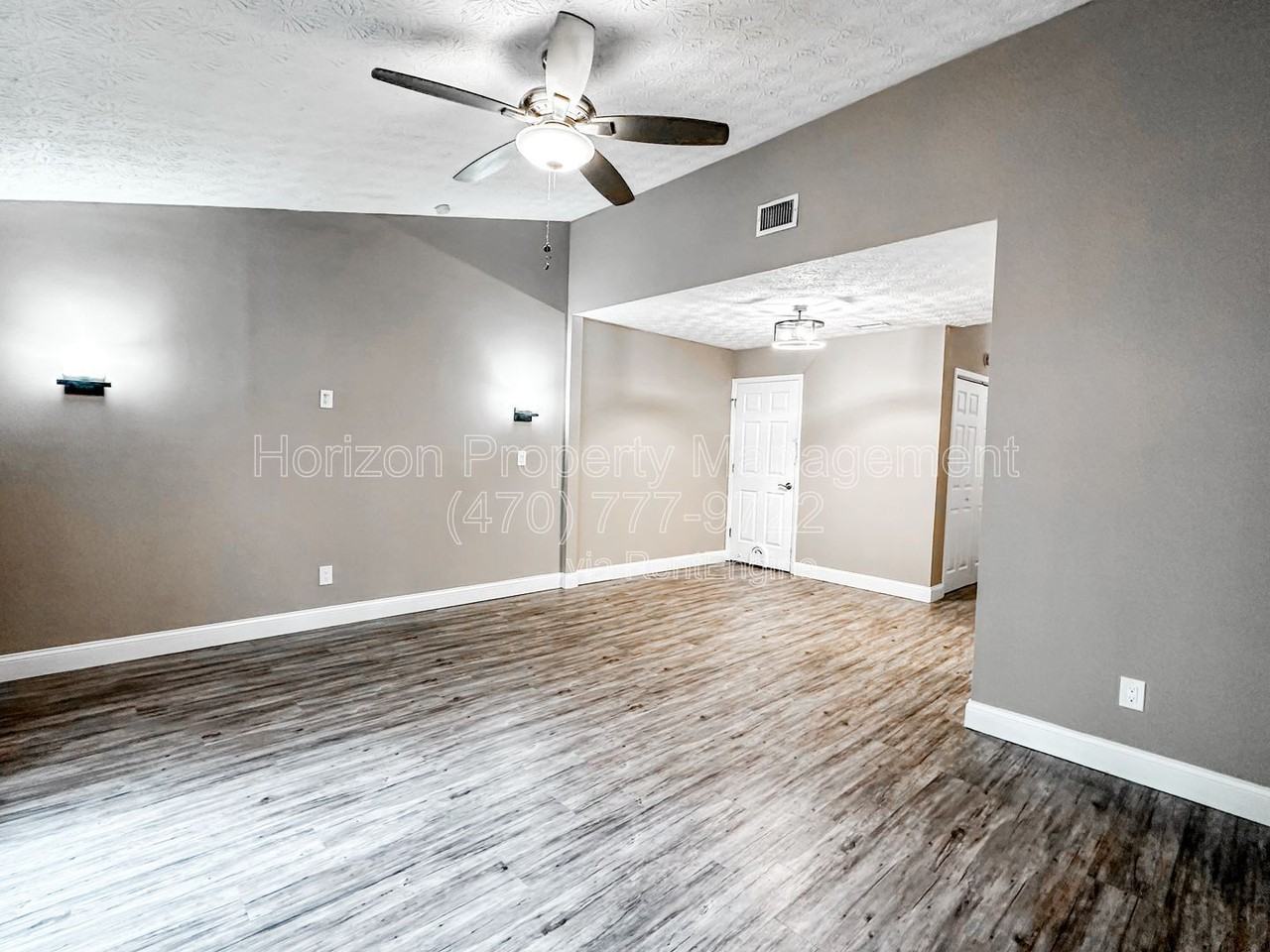 233 Goshen Ln - Photo 4 of 22