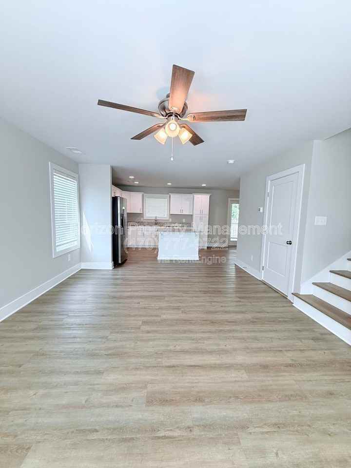 6710 Sawnee Ter - Photo 3 of 24