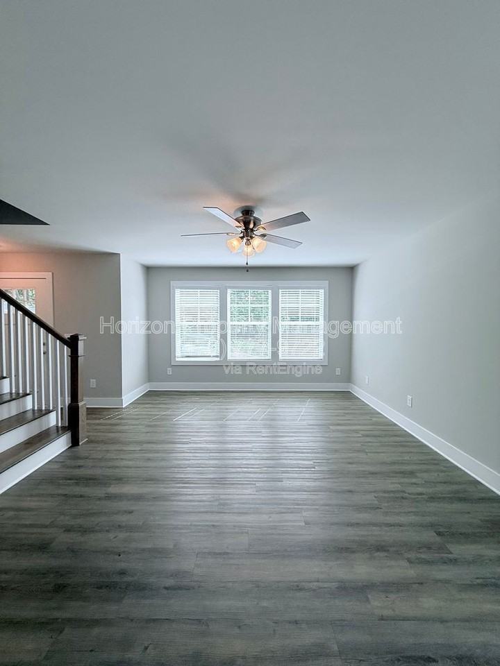 6710 Sawnee Ter - Photo 4 of 24