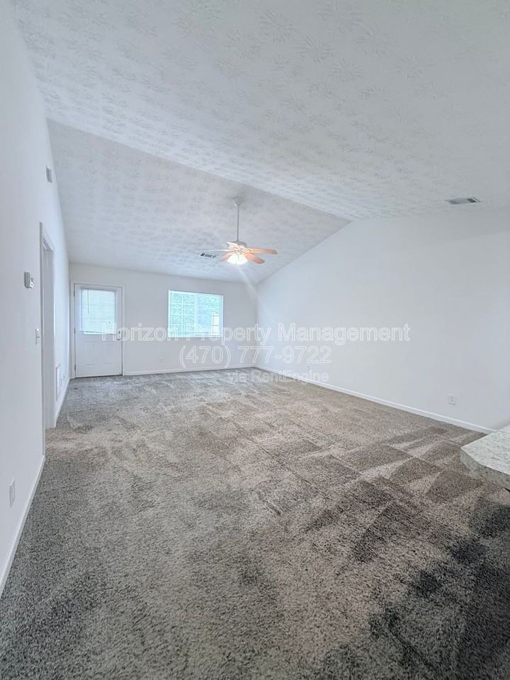 4019 Hidden Hollow Dr - Photo 7 of 21