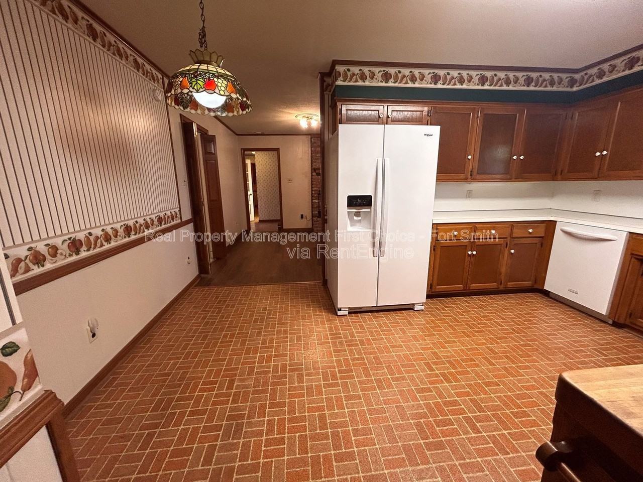 2909 Hendrix Rd - Photo 5 of 50