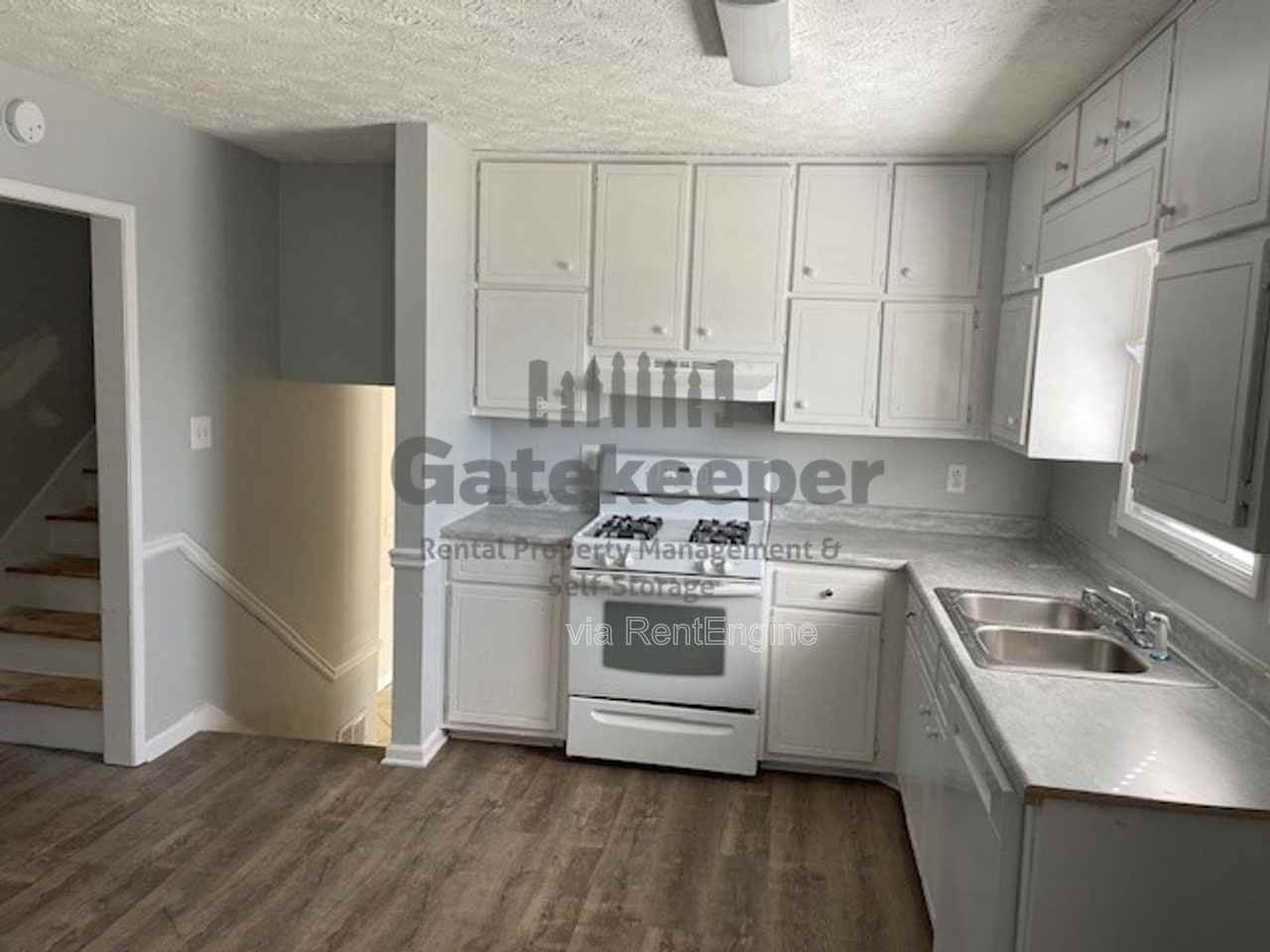 65 Stokes Dr - Photo 3 of 17