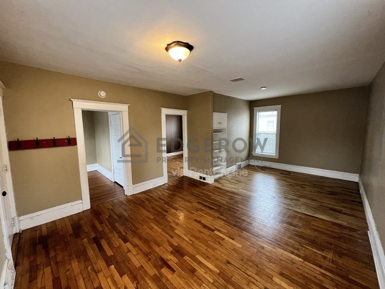 1008 Helen St Ne - Photo 2 of 14