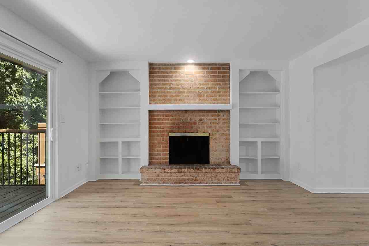 Thousand Oaks Apartments - Photo 3 of 48