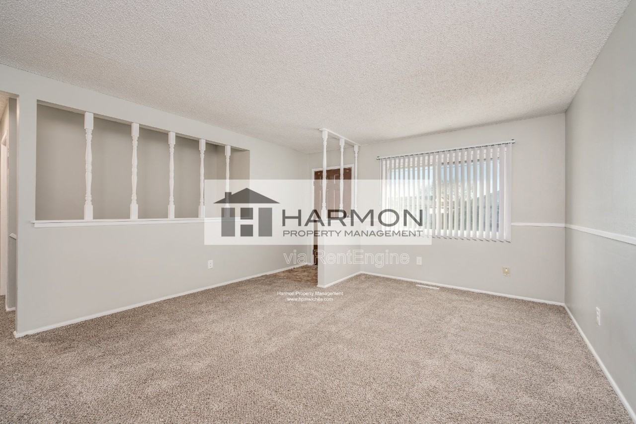 3153 S Pinecrest St - Photo 2 of 10
