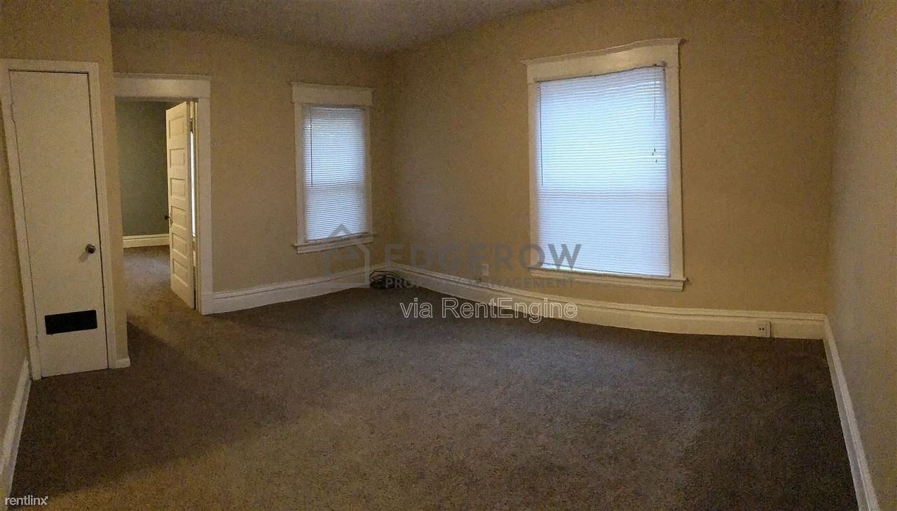 939 Tamarack Ave Nw #2 - Photo 6 of 12