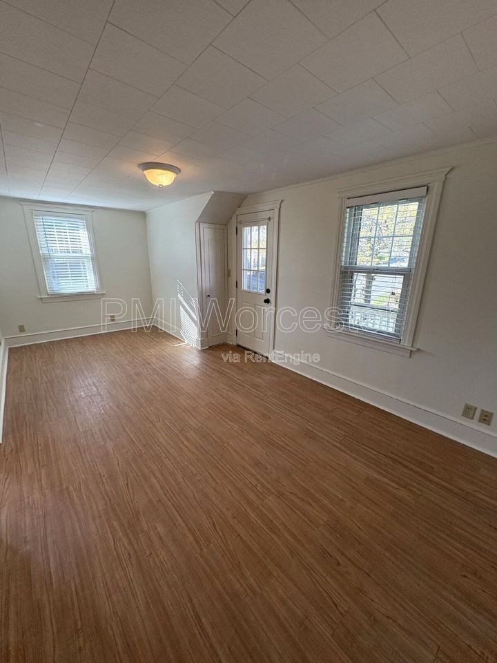 143 Commonwealth Ave #2 - Photo 6 of 13