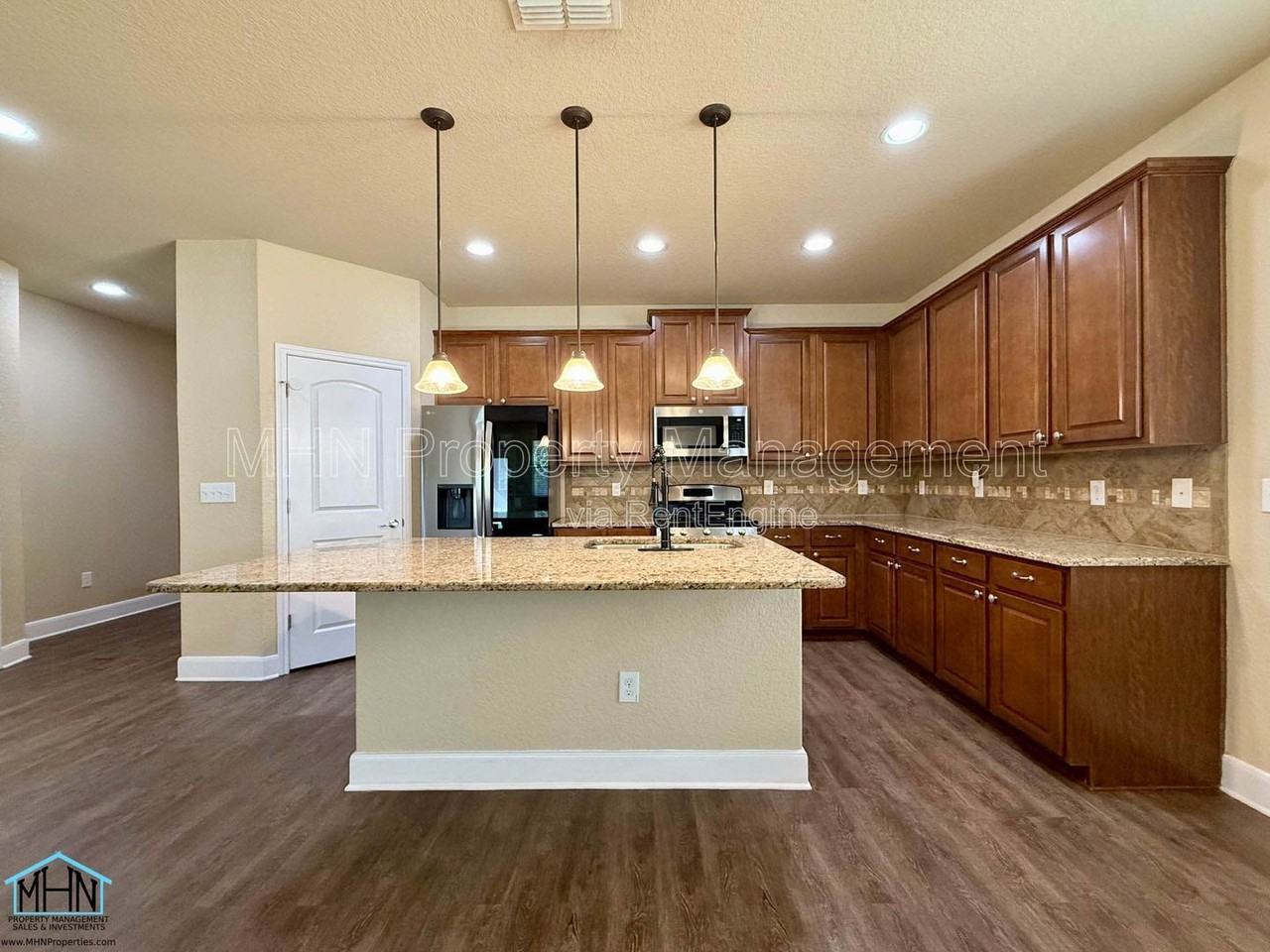 12807 Waterlily Way - Photo 7 of 18
