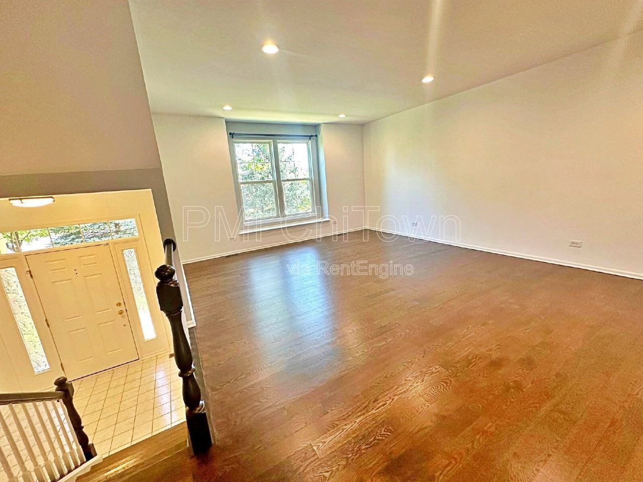 5682 Cambridge Way - Photo 3 of 39