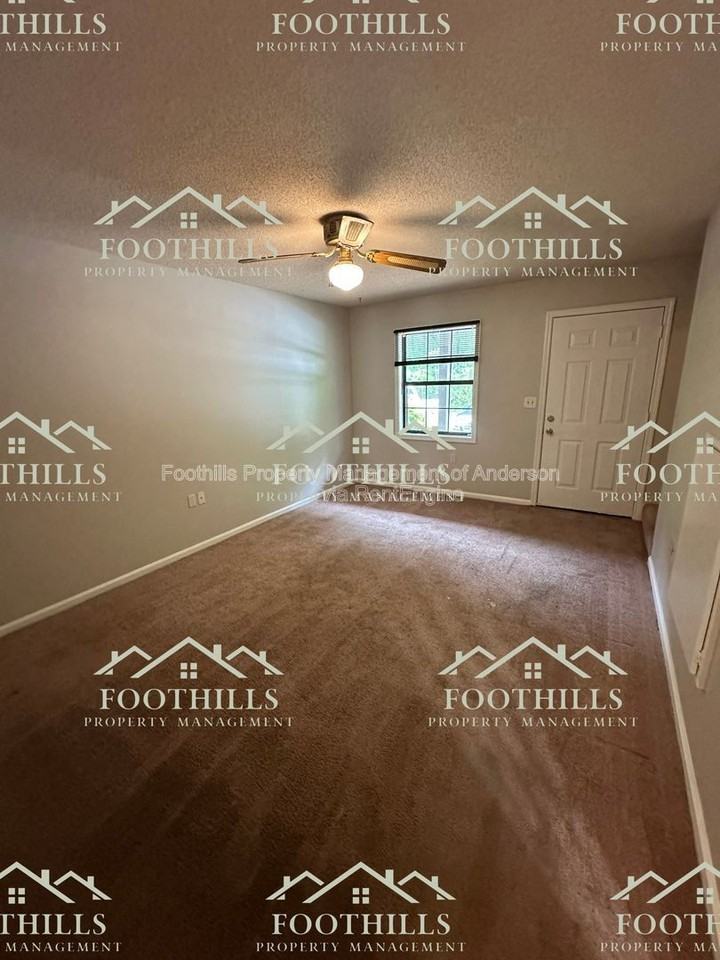 119 Woodland Dr #B - Photo 2 of 13
