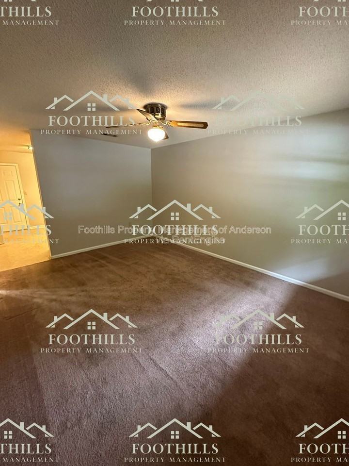 119 Woodland Dr #B - Photo 3 of 13