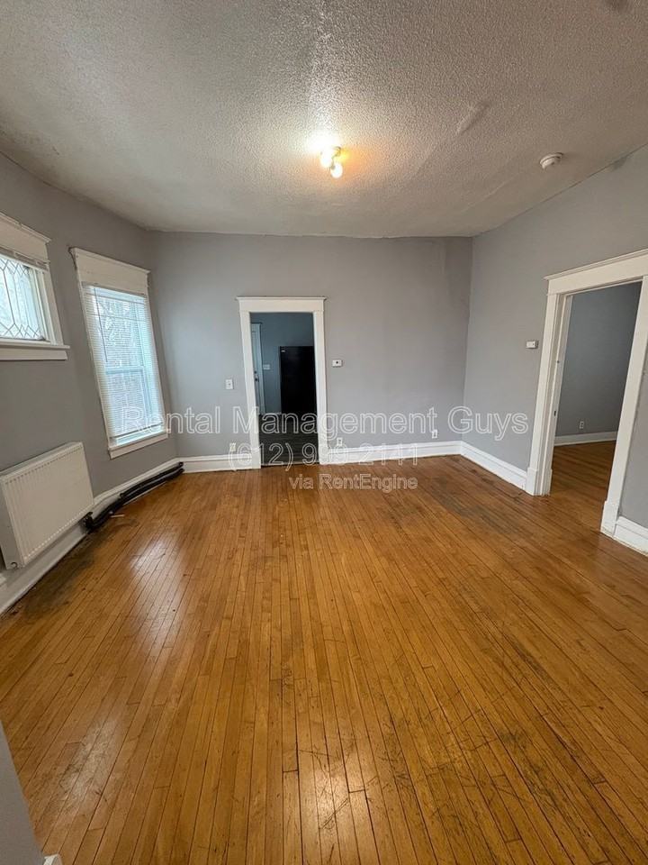 1015 Humboldt Ave N #2 - Photo 6 of 14
