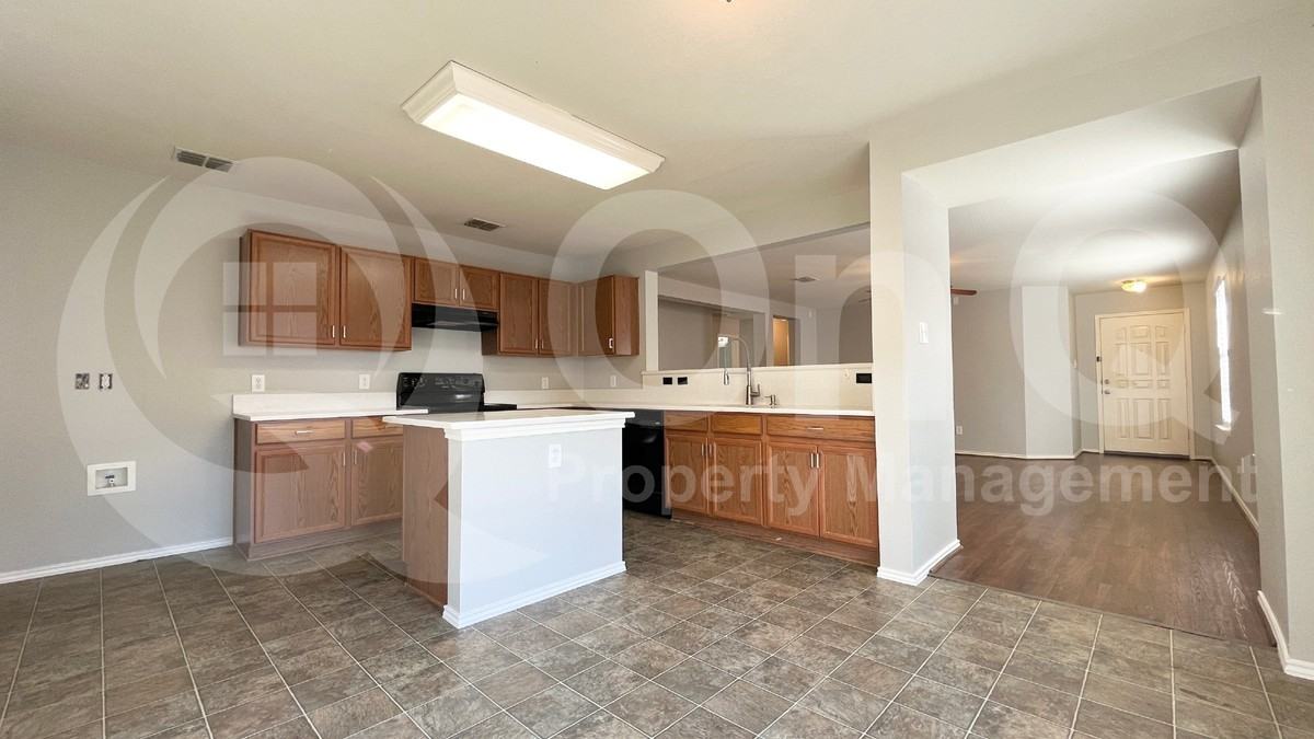 2312 Gabriel Dr - Photo 4 of 22