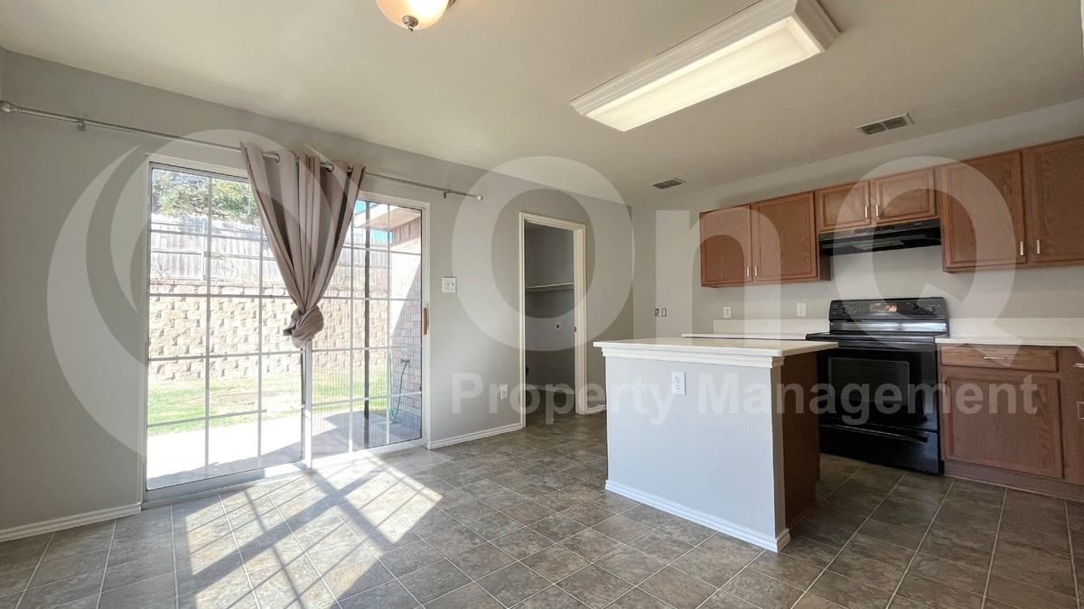 2312 Gabriel Dr - Photo 5 of 22