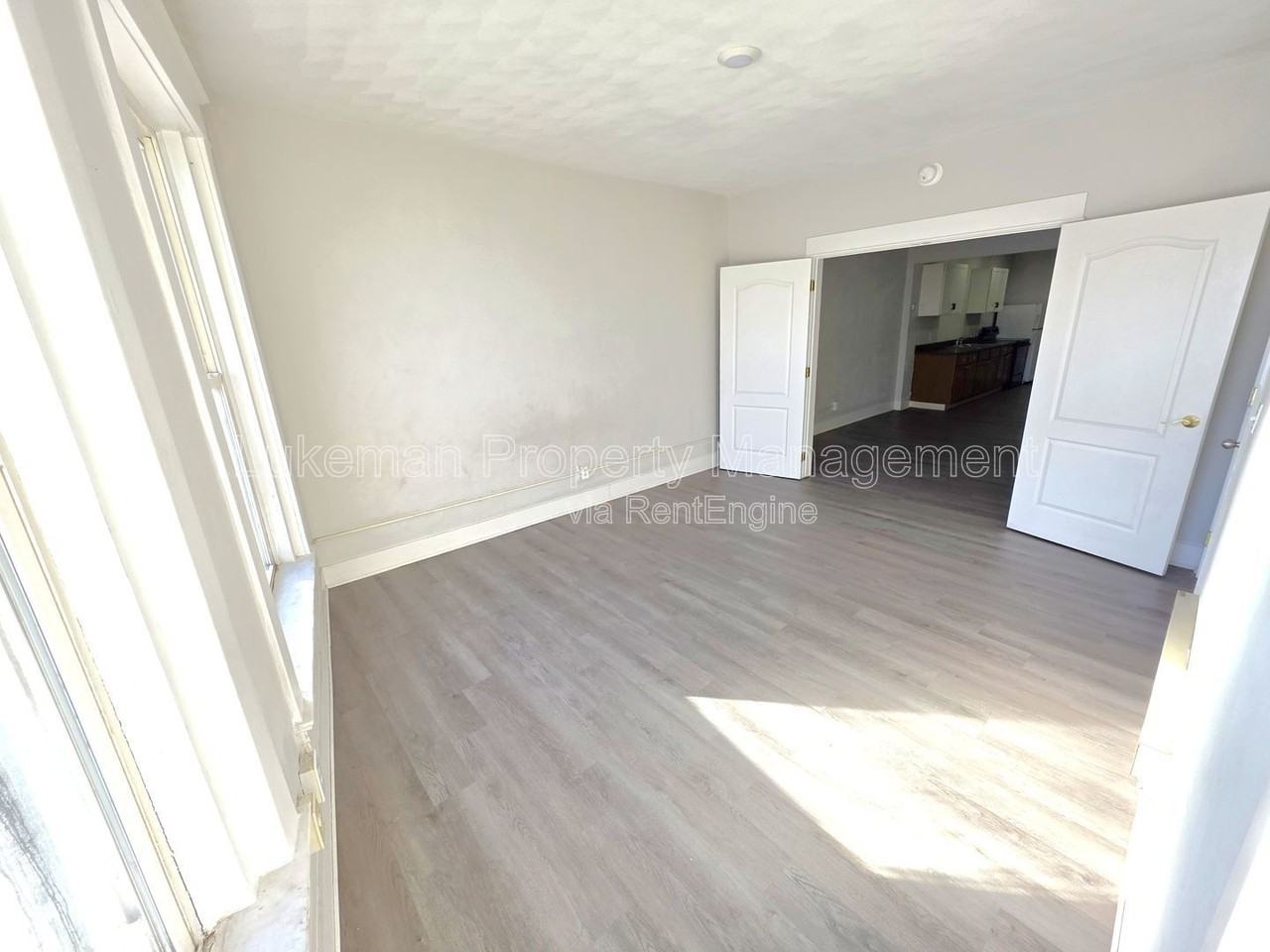 1338 Portage St - Photo 4 of 5