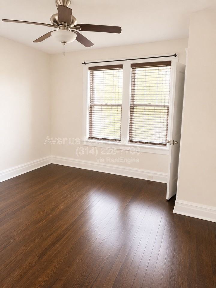 5533 Holly Hills Ave #1 - Photo 3 of 10