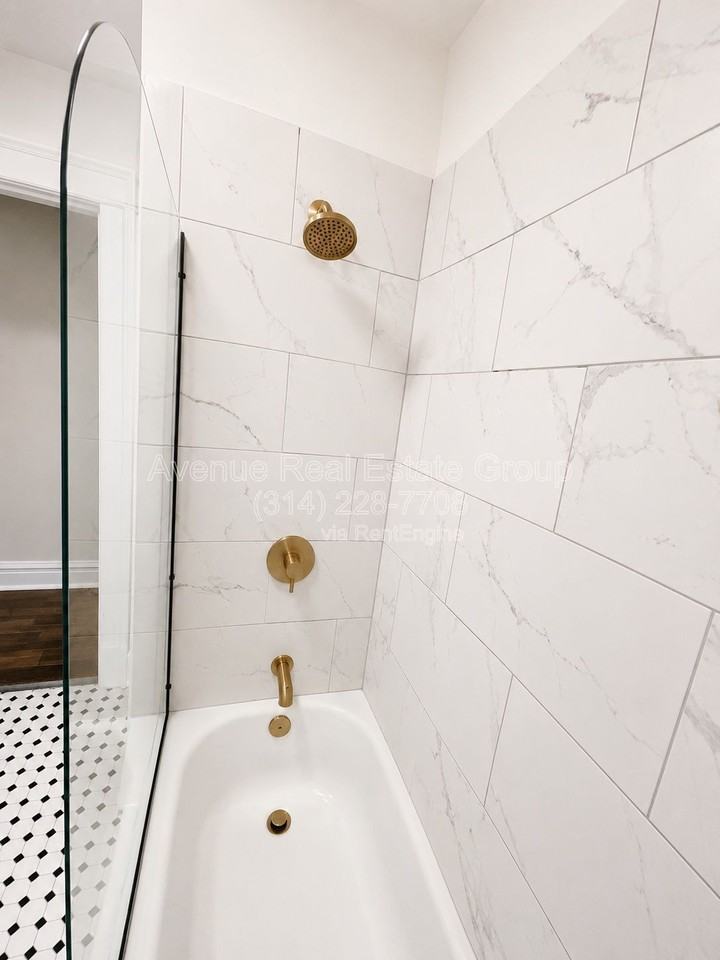 5533 Holly Hills Ave #1 - Photo 7 of 10