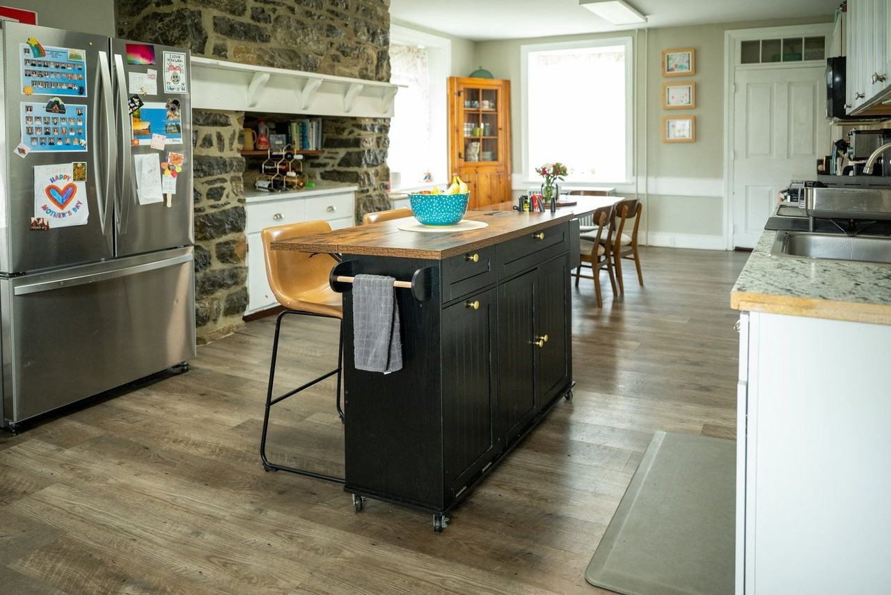 1028 Baldy Rd - Photo 7 of 34