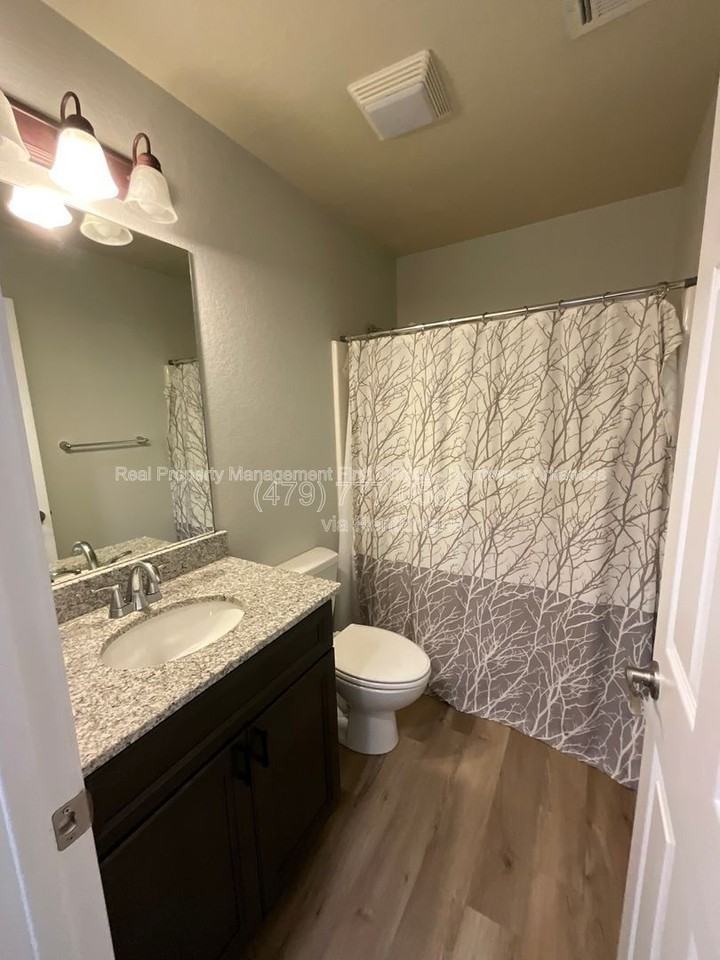 1 Lathrop Ln - Photo 7 of 16