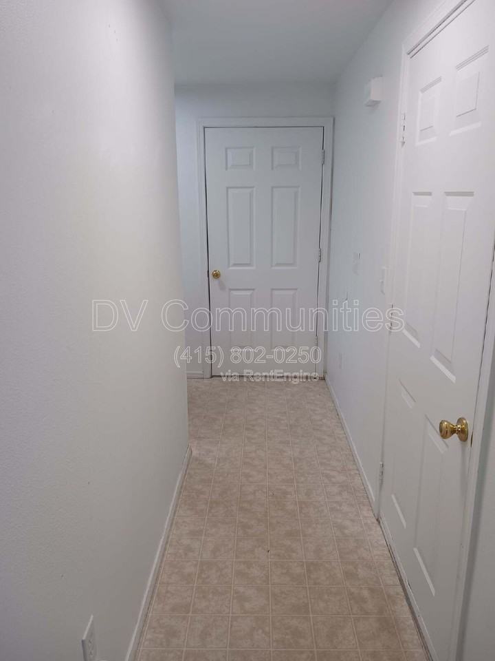2571 Nw Cedar Ave #1-1 - Photo 4 of 13