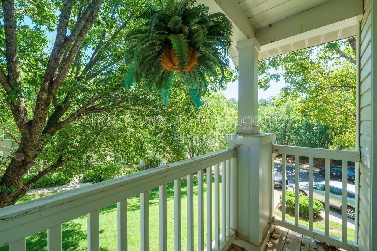 11339 Dundarrach Ln - Photo 4 of 33