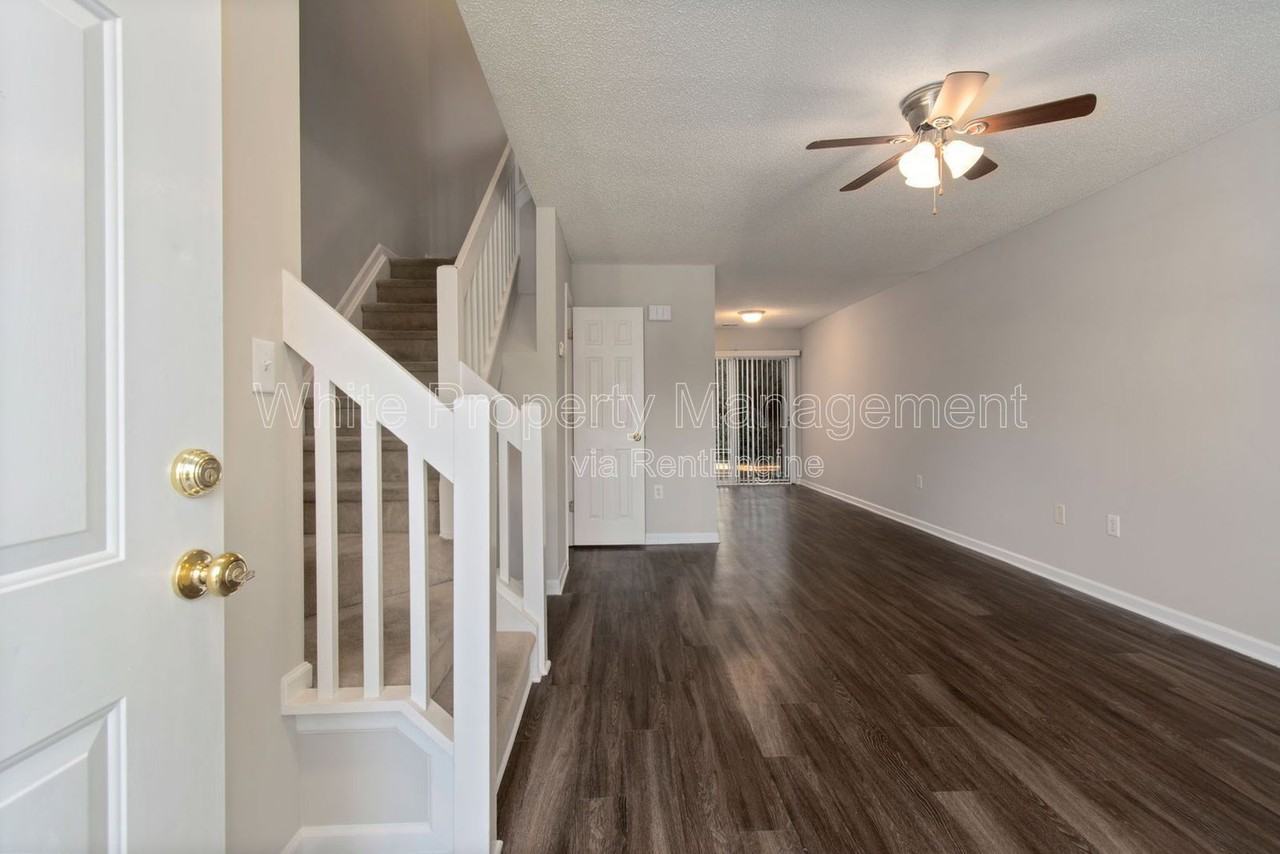 12311 Bluestem Ln - Photo 2 of 18