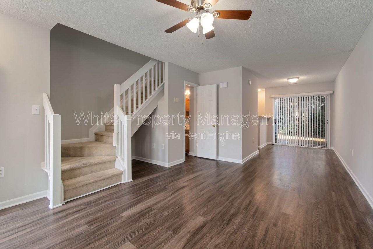 12311 Bluestem Ln - Photo 3 of 18