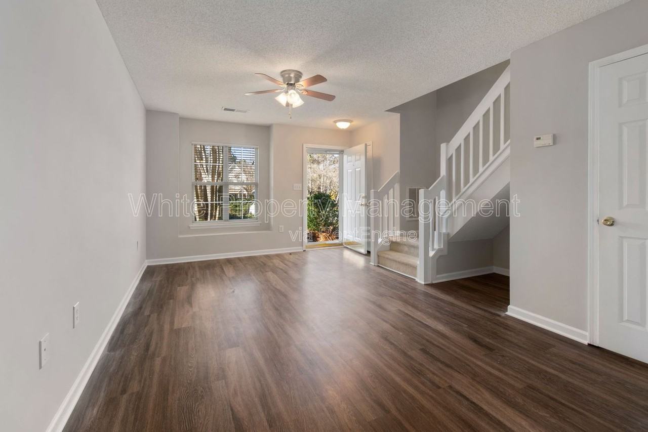 12311 Bluestem Ln - Photo 4 of 18