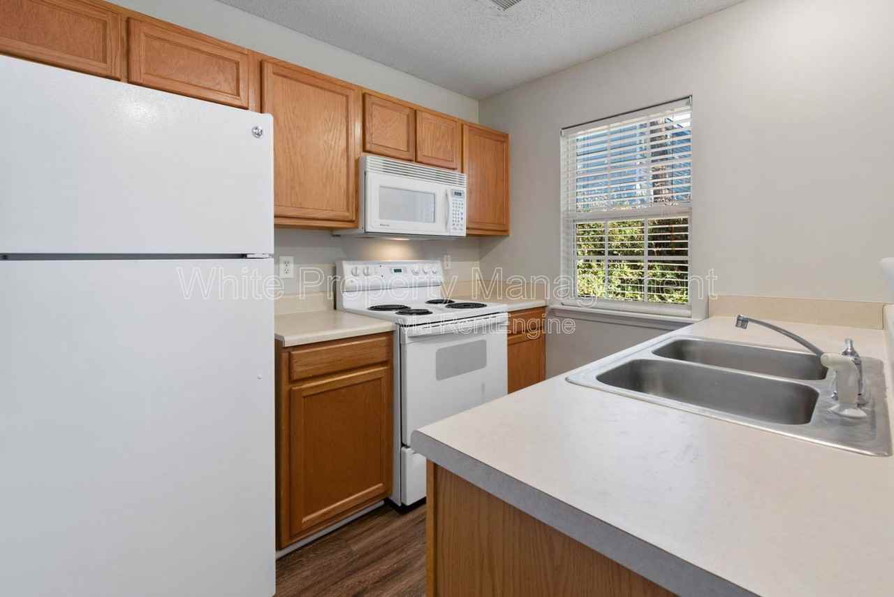 12311 Bluestem Ln - Photo 6 of 18