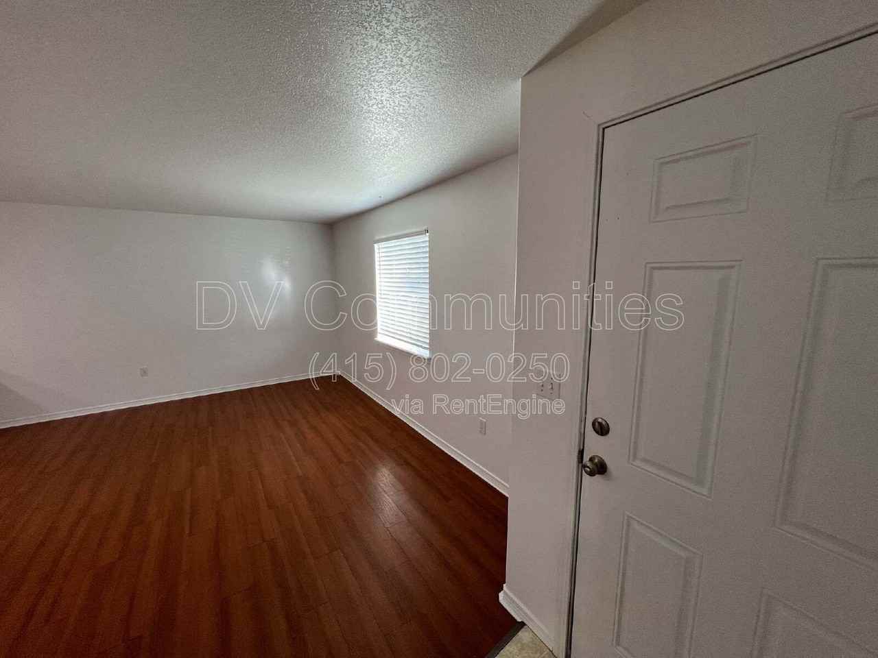 2521 Nw Cedar Ave #1-1 - Photo 6 of 30