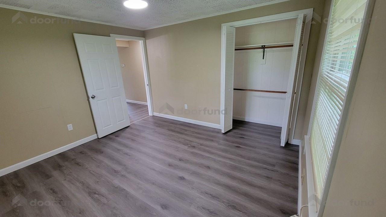 16 Harvard Rd #8H - Photo 3 of 8